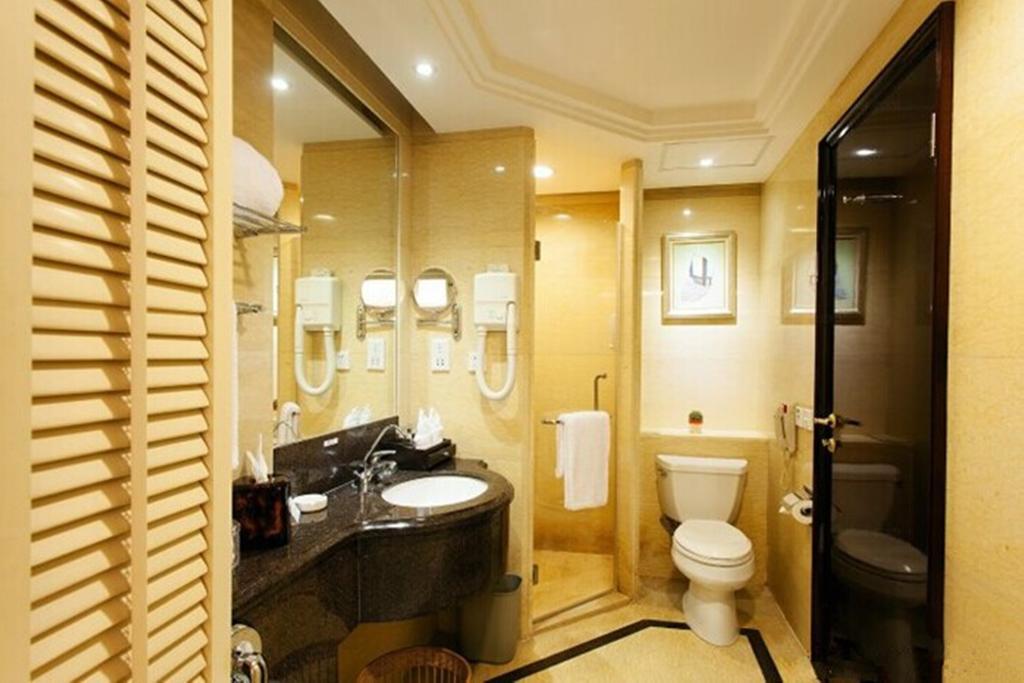 Tienyow Grand Hotel Haikou  Room photo